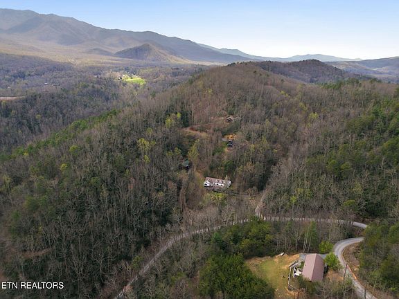 2nd image of 337 Costner Rd
