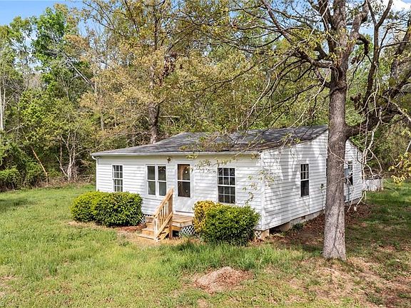 3rd image of 4919 Mount Willing Rd