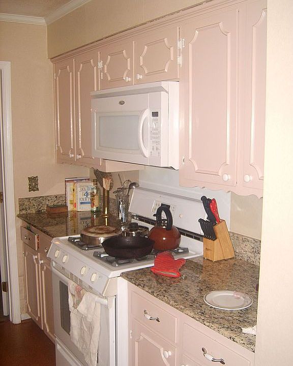 Modern kitchen with granite counters