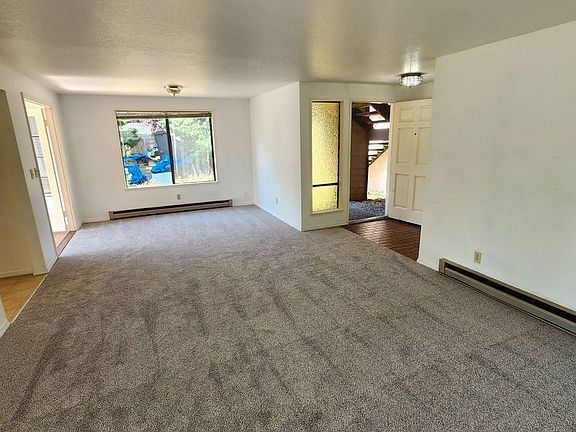 4th image of 17335 Stone Ct N Unit A