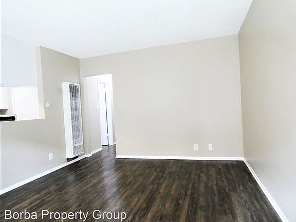 4th image of 1600 Orizaba Ave #2