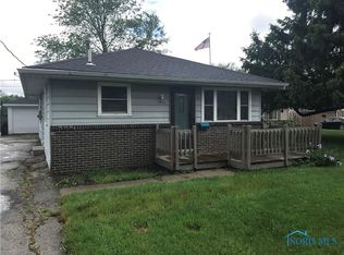 1352 Bensch Dr, Toledo, OH 43614