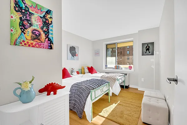 Sold by Compass | media 9