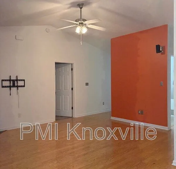 10311 Boston Ln — Photo 14