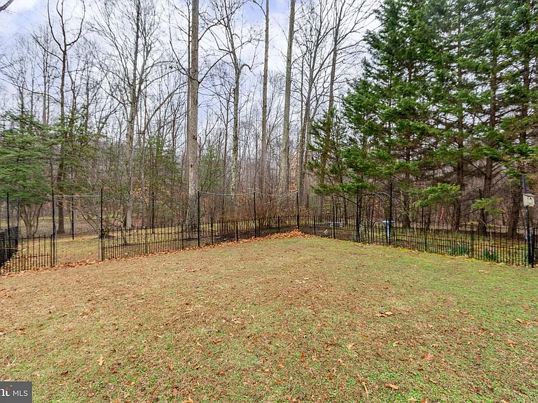 10721 Colbys Ln — Photo 41