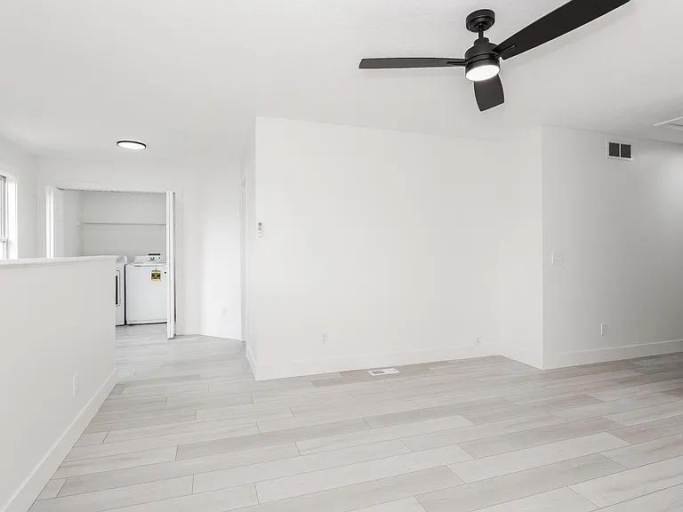 2805 Gill St — Photo 16