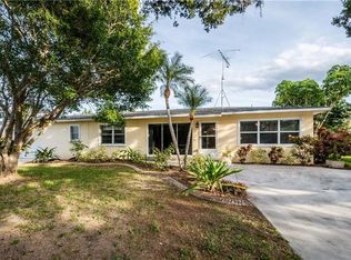 9000 Caloosa Dr, Venice, FL 34293