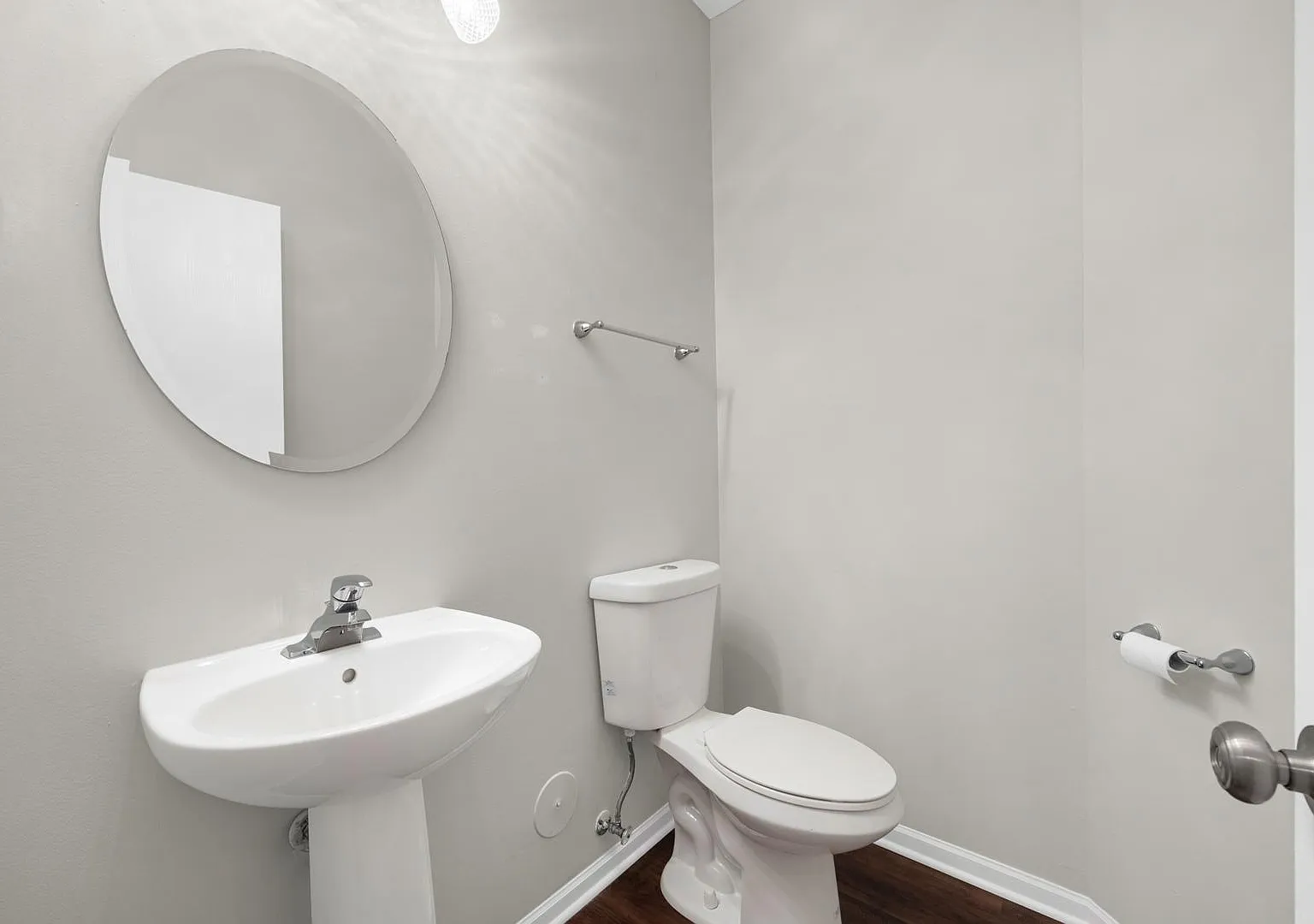 2 bed, 1.5 bath, 1412 sqft, $2,400 — Photo 3