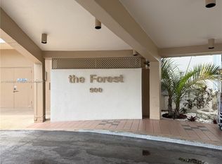900 Saint Charles Pl APT L6, Pembroke Pines, FL 33026