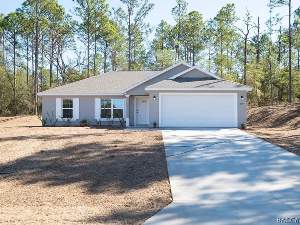 7819 N Voyager Dr, Citrus Springs, FL 34433