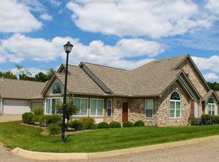 121 Colonial Woods Dr, Mount Vernon, OH 43050