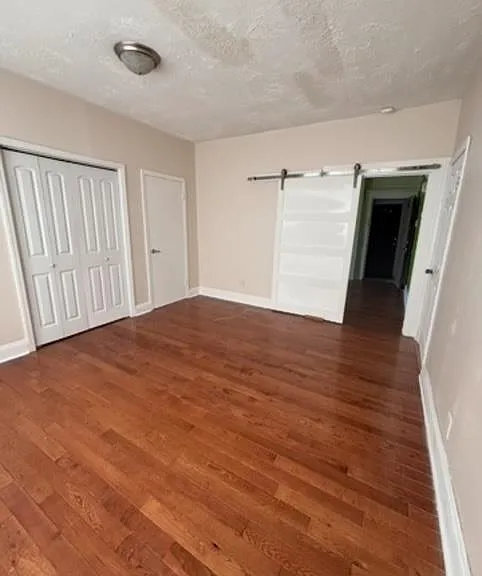 69 Miller Ave #1R — Photo 2