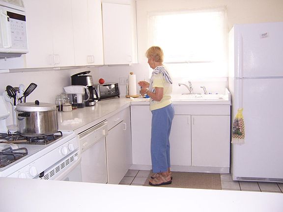 5th image of 37 Cocheco Ave