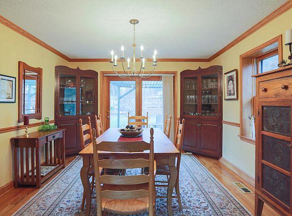 3rd image of 755 Neyland Dr