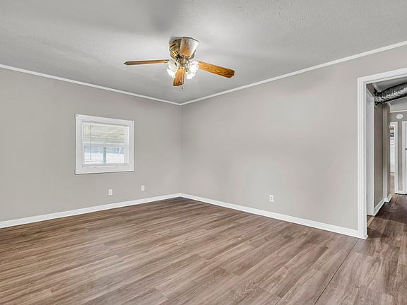3rd image of 1005 Blanchard Ave
