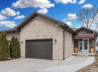 2554 Olive Rd, Windsor, ON N8T0B1