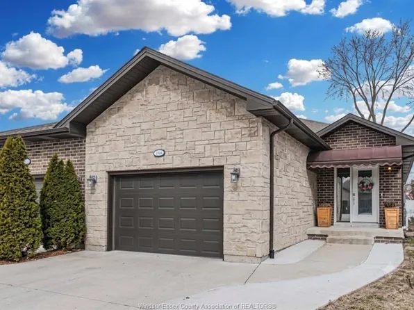 2554 Olive Rd, Windsor, ON N8T 0B1