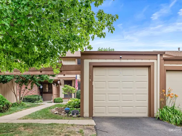 659 Glacier Trl, Roselle, IL 60172