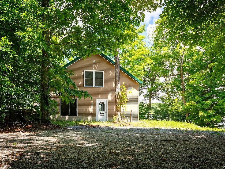 1st image of 164 Lussier Ln