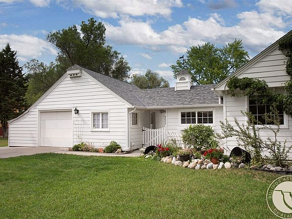 4th image of 1102 Cottage Ln