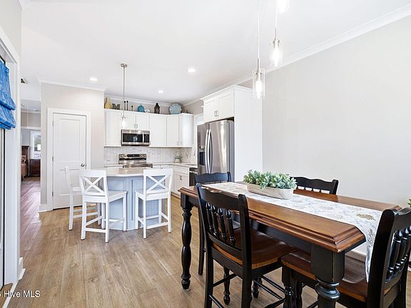 5th image of 135 NE 75th Street