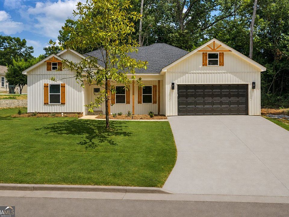 1st image of 108 Laurel Oak Ln