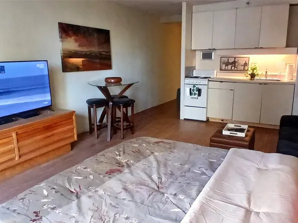 364 Seaside Ave APT 603, Honolulu, HI 96815