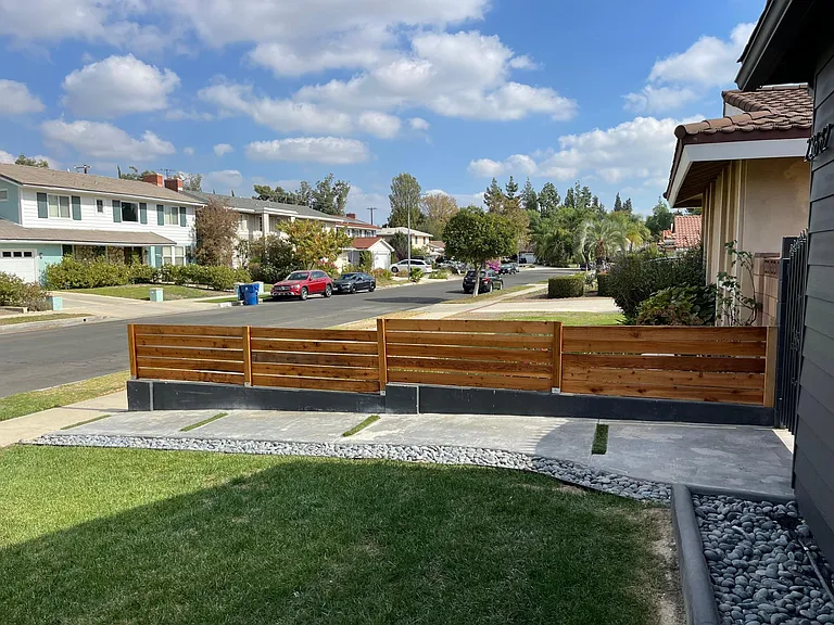 23662 Community St — Photo 3
