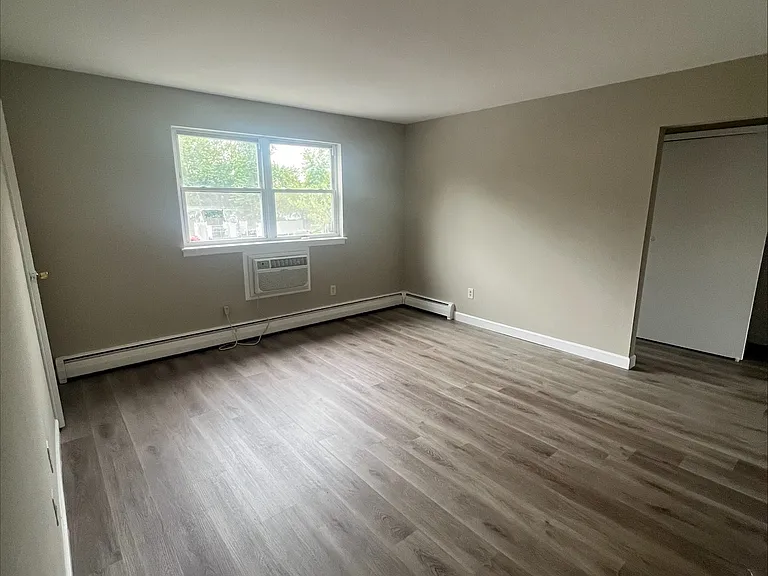 289 Main St #2B — Photo 3