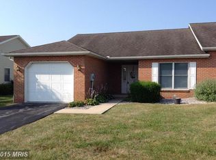 64 Chadwick Dr, Greencastle, PA 17225