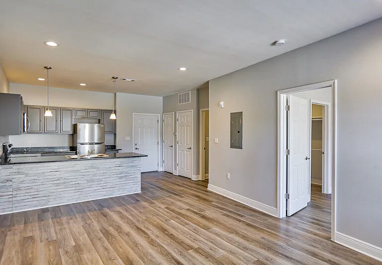 LTL Royal Palms Baton Rouge MT LLC — Photo 18