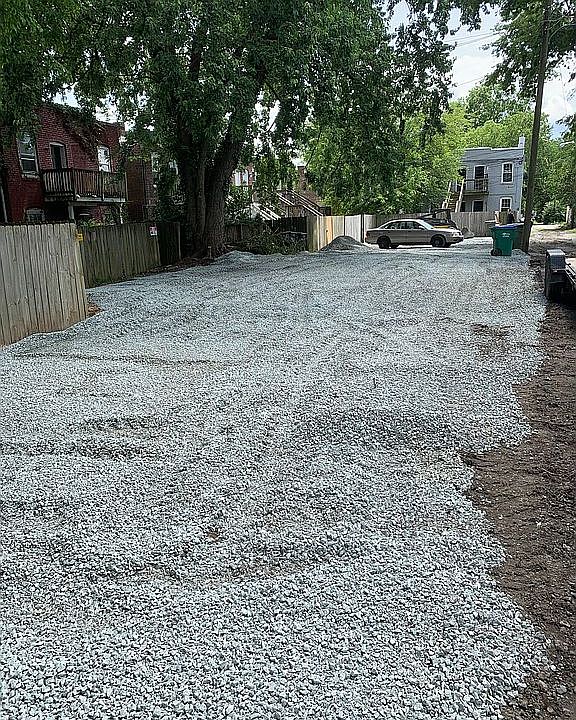 2nd image of 3108 E Leigh St Rear E
