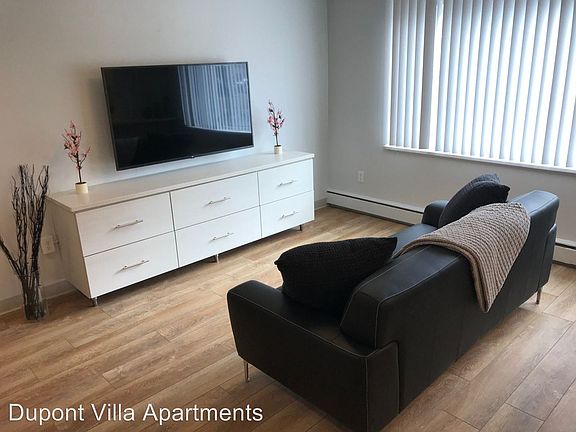 3rd image of 3441 Dupont Ave S APT 104