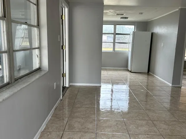 5904 Jackson St, New Port Richey, FL 34653
