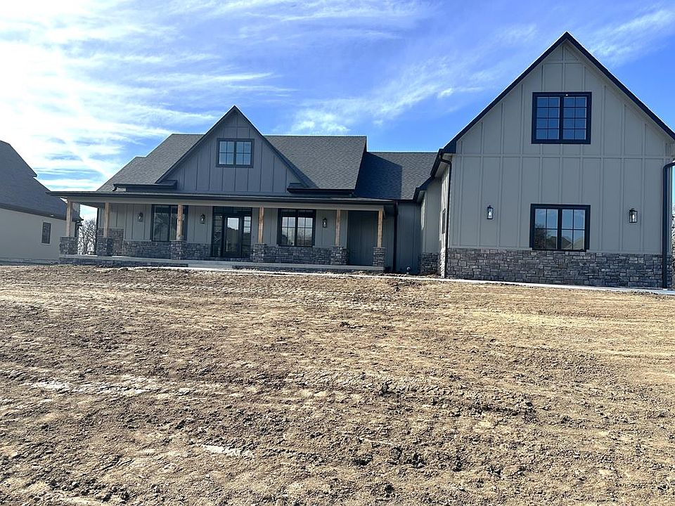 1st image of 2546 Aberdeen Ln