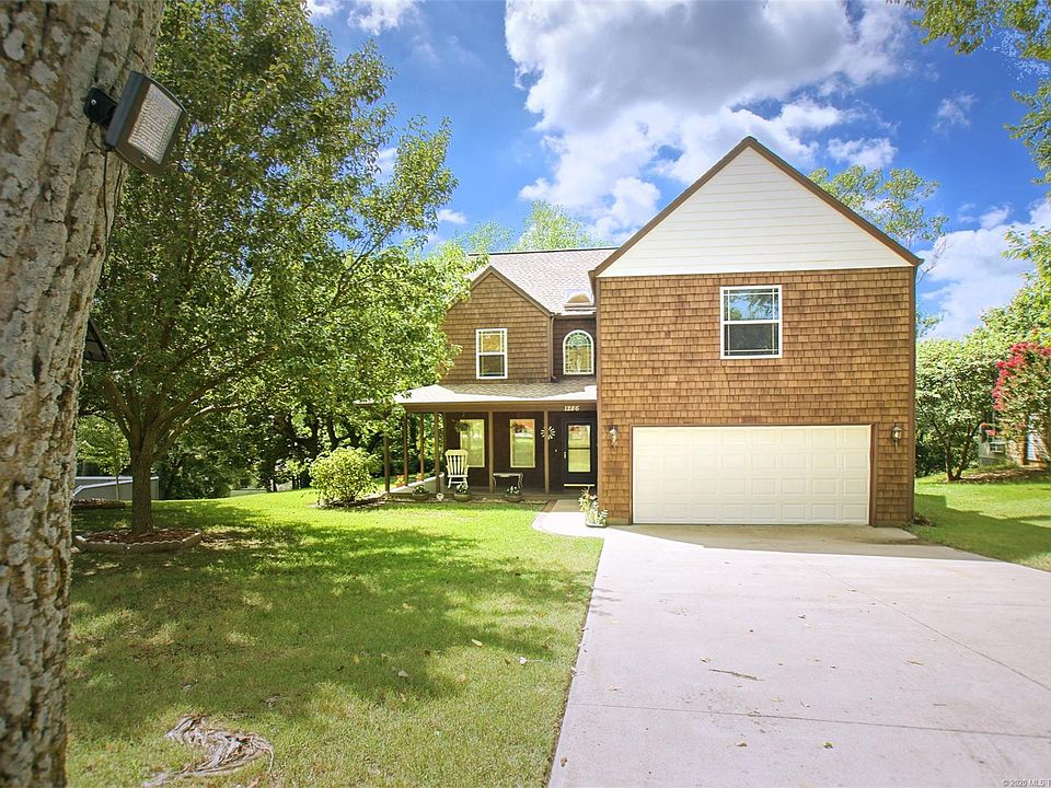 1st image of 1286 Forest Ln
