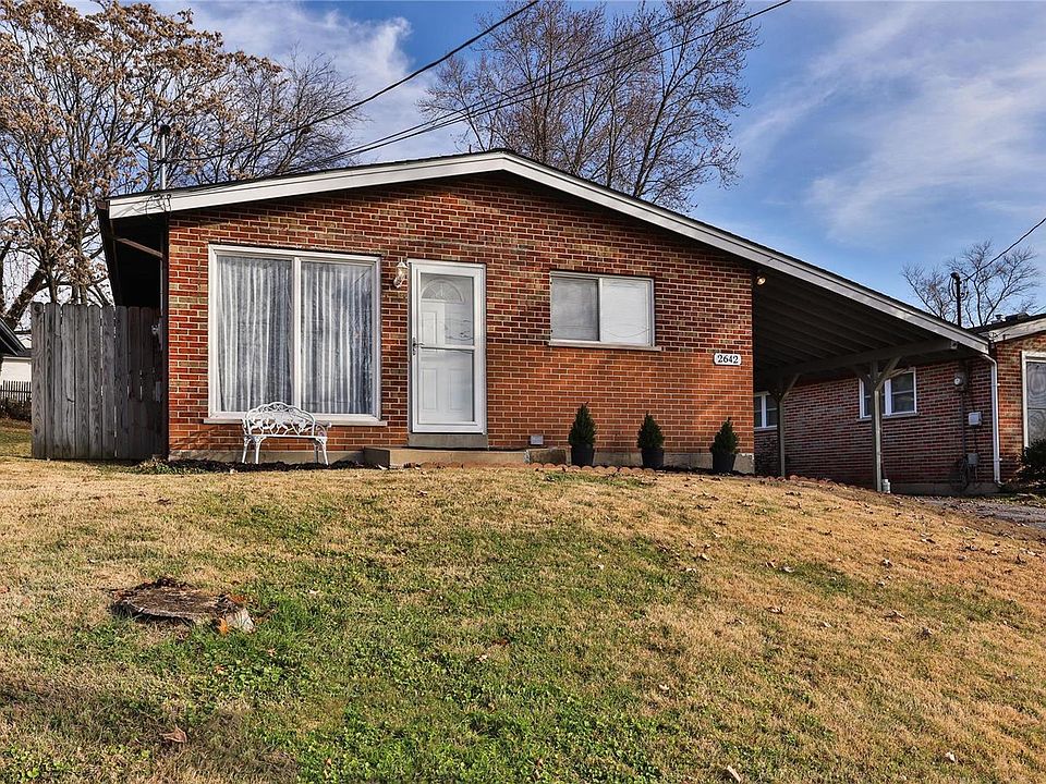 1st image of 2642 Helen Ave