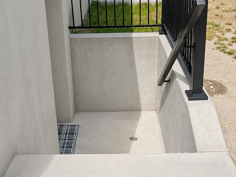 8814 Daisy View Ln — Photo 6