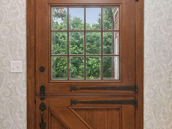 4th image of 260 Salem Church Rd