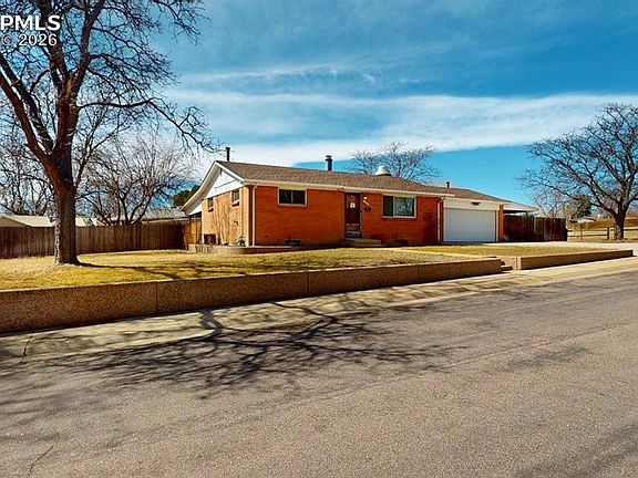 2nd image of 6869 Galapago Ct