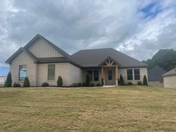 107 Harmony Vlg, Haskell, AR 72015