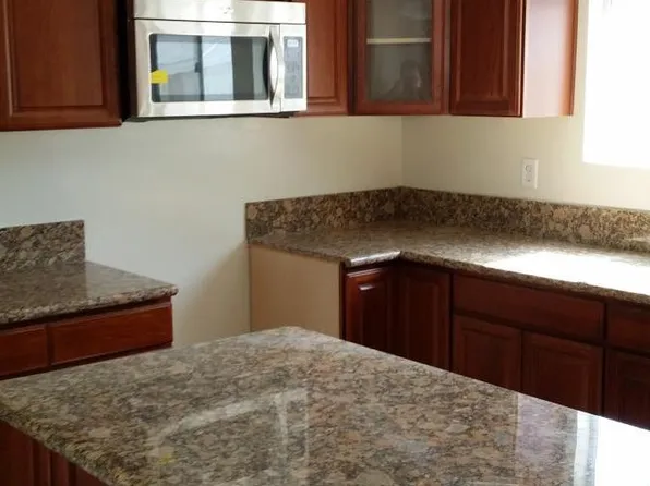 723 W 4th Ave, La Habra, CA 90631