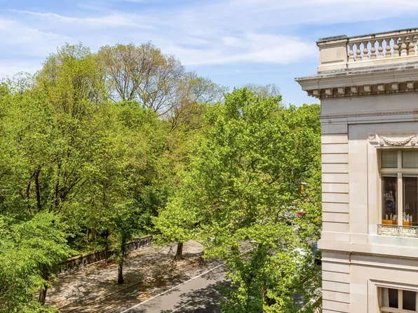 969 5th Avenue image 3 of 14