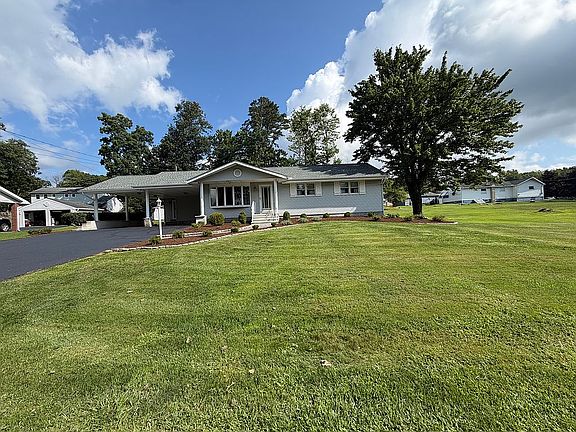 3rd image of 1 Terrace Dr