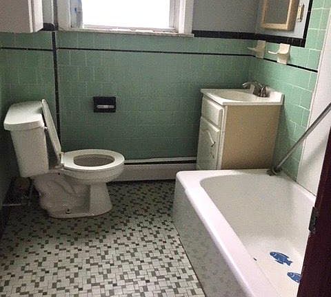 4th image of 216 Sunbury St #2