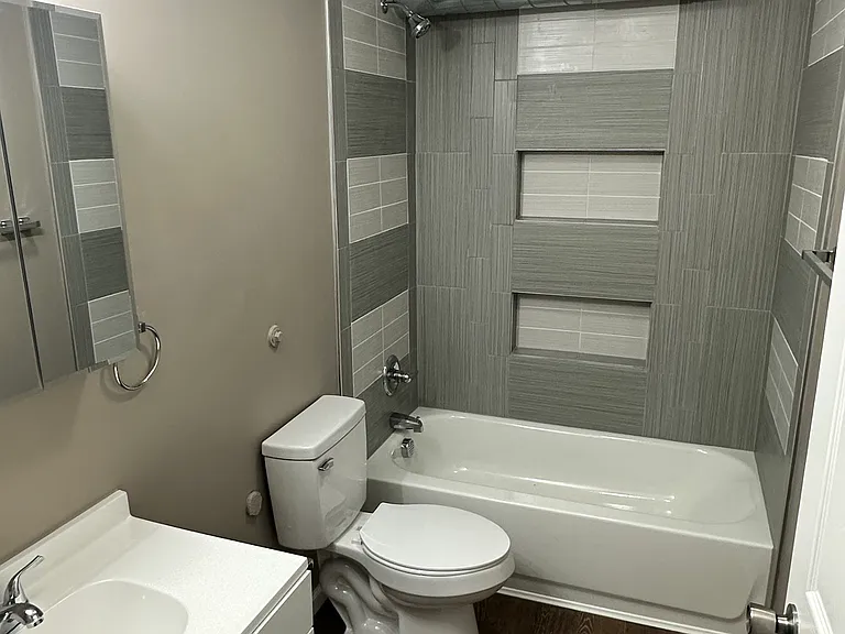 206 Locust St #2 — Photo 2