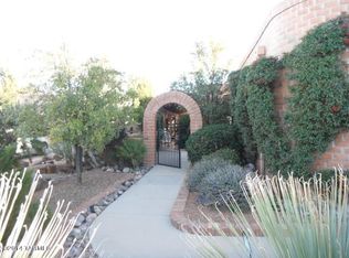 885 W Desert Hills Dr, Green Valley, AZ 85622