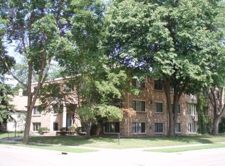 Oak Manor Apartments, Minneapolis, MN 55406