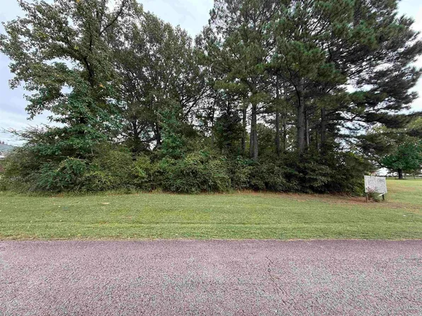 7 Deercreek Ave, Nashville, AR 71852