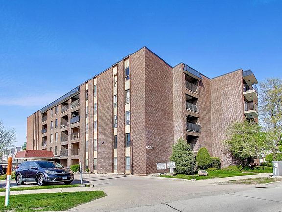 2nd image of 6330 Lincoln Ave Unit 4G